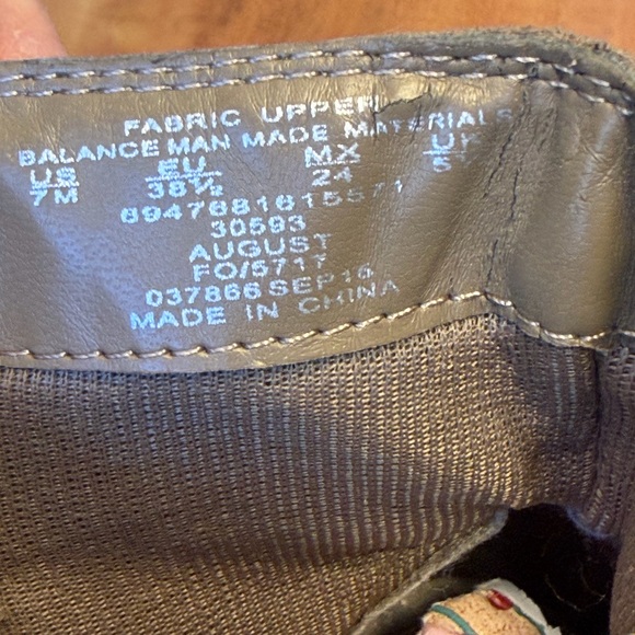 Joe Boxer 2016 Women August Brown Suede Ankle Bootie size 7 - Picture 14 of 14